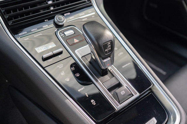 2023 Porsche Panamera Platinum Edition