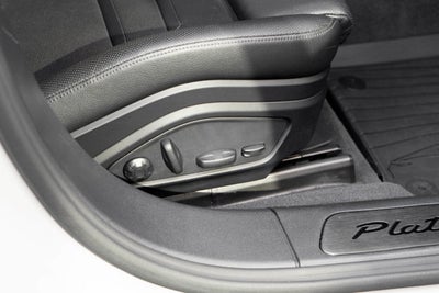 2023 Porsche Panamera Platinum Edition