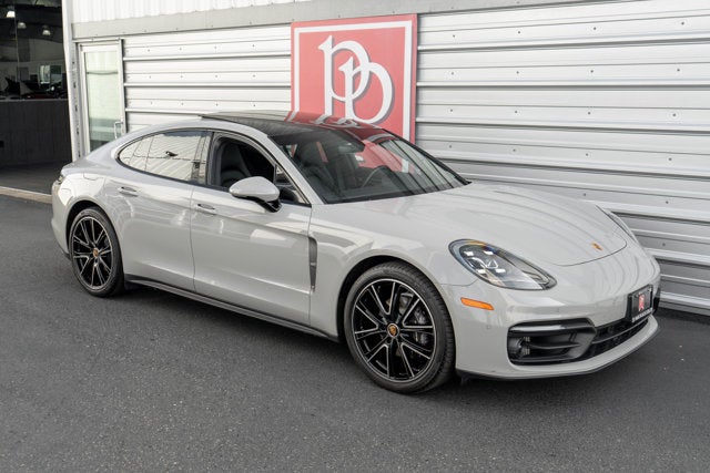 2023 Porsche Panamera Platinum Edition