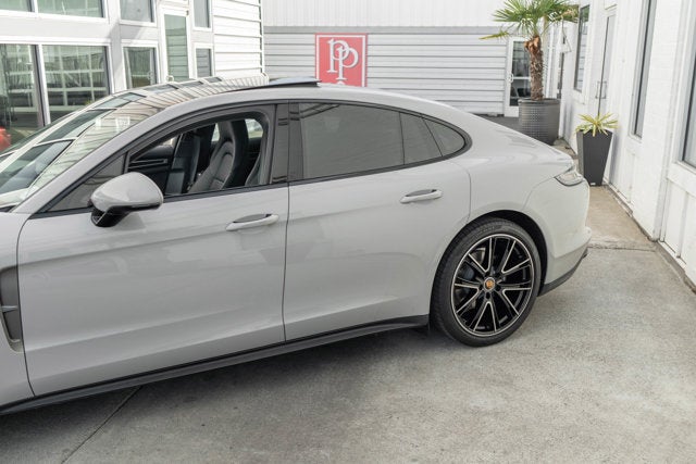 2023 Porsche Panamera Platinum Edition