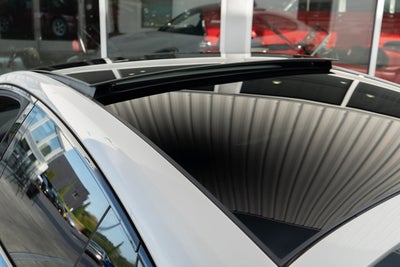 2023 Porsche Panamera Platinum Edition