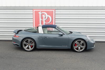 2018 Porsche 911 4S
