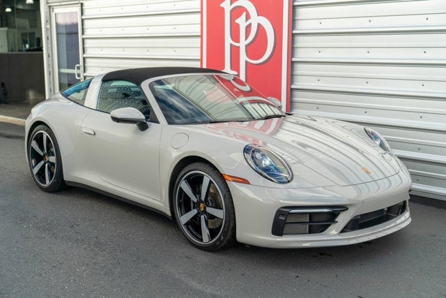 2022 Porsche 911 Targa 4S