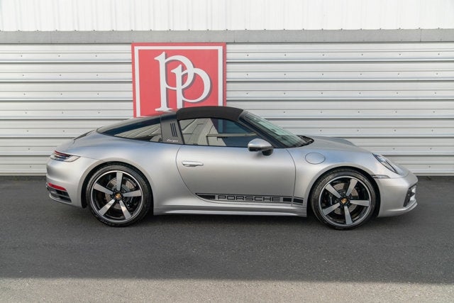 2022 Porsche 911 Targa 4S