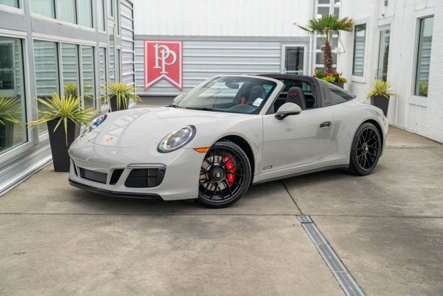 2019 Porsche 911 4 GTS
