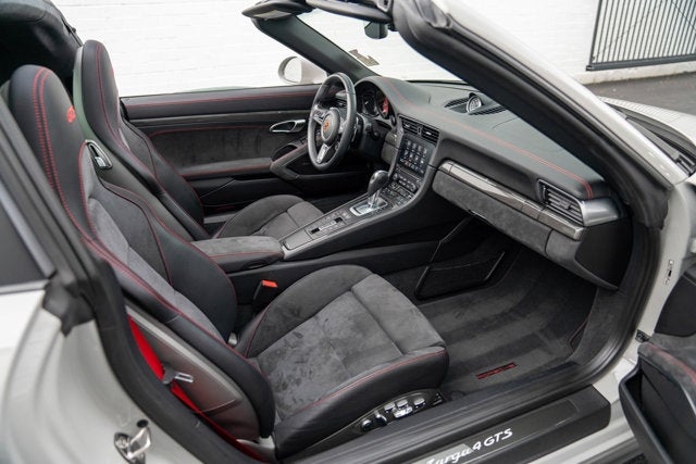 2019 Porsche 911 4 GTS