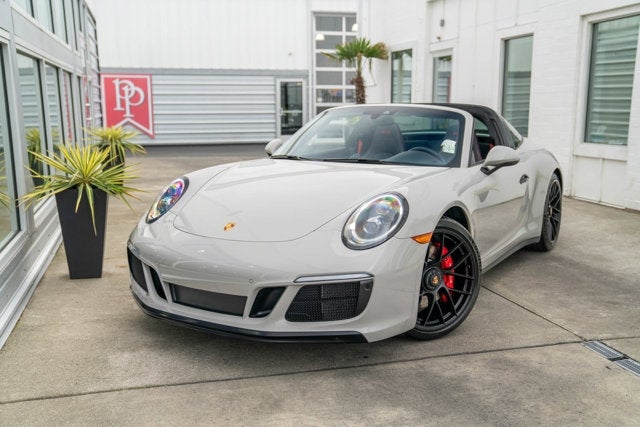 2019 Porsche 911 4 GTS