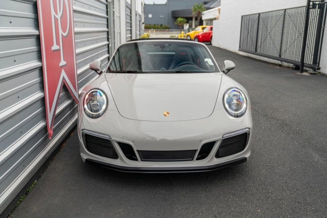 2019 Porsche 911 4 GTS