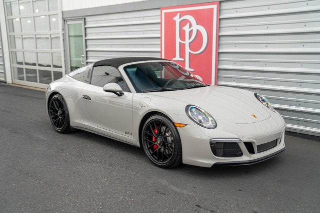 2019 Porsche 911 4 GTS