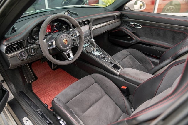 2019 Porsche 911 Targa 4 GTS