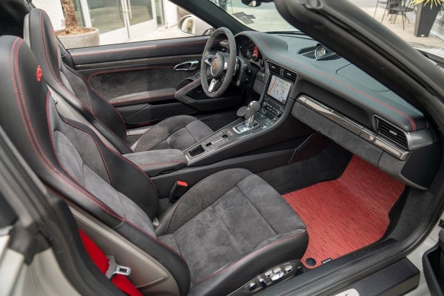 2019 Porsche 911 Targa 4 GTS