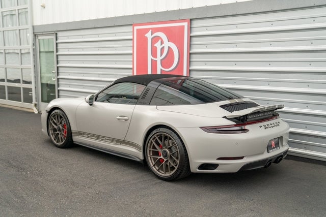 2019 Porsche 911 Targa 4 GTS