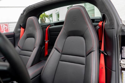 2024 Porsche 911 4 GTS