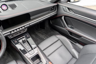 2024 Porsche 911 4 GTS