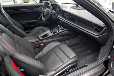 2024 Porsche 911 4 GTS