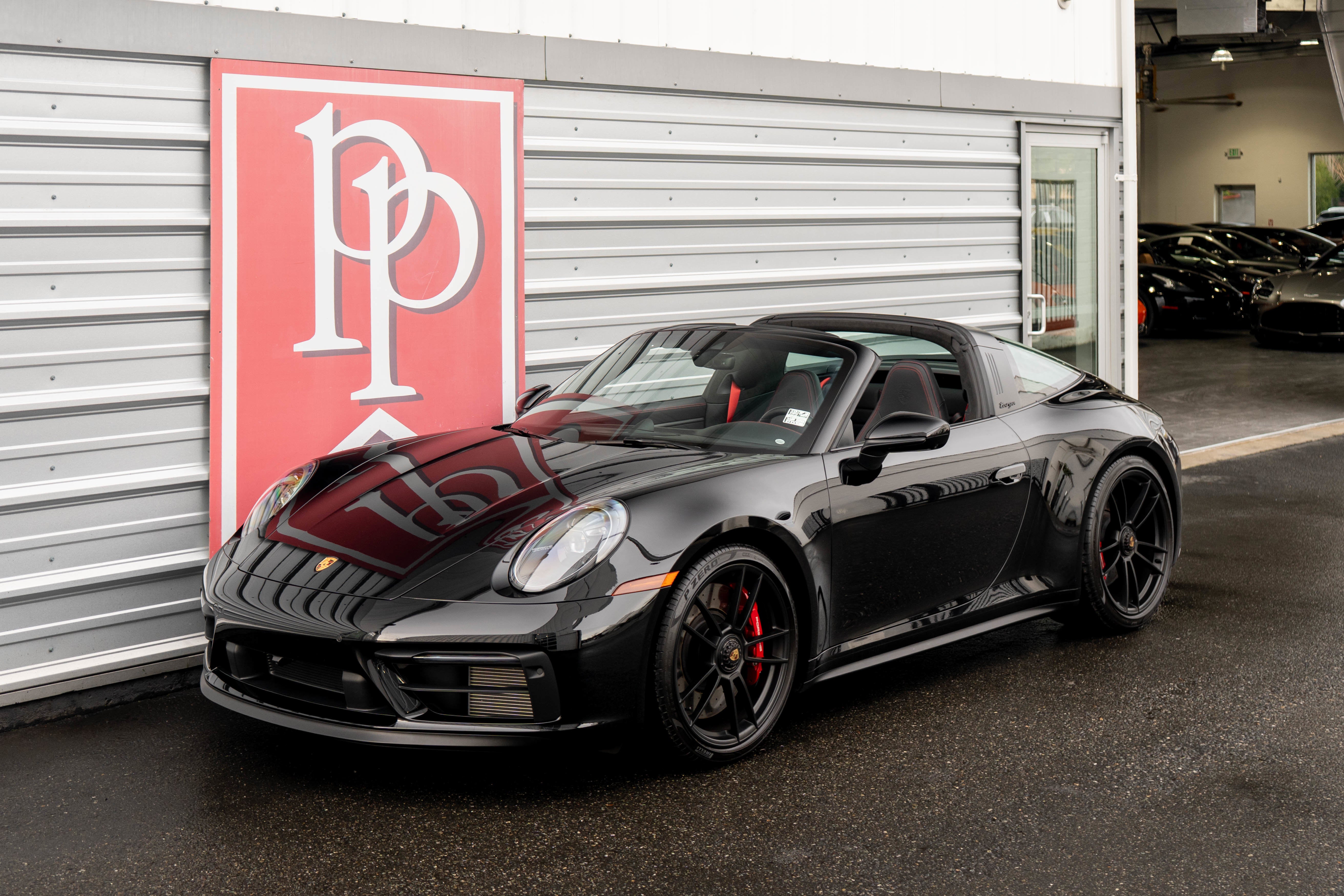 2024 Porsche 911 4 GTS