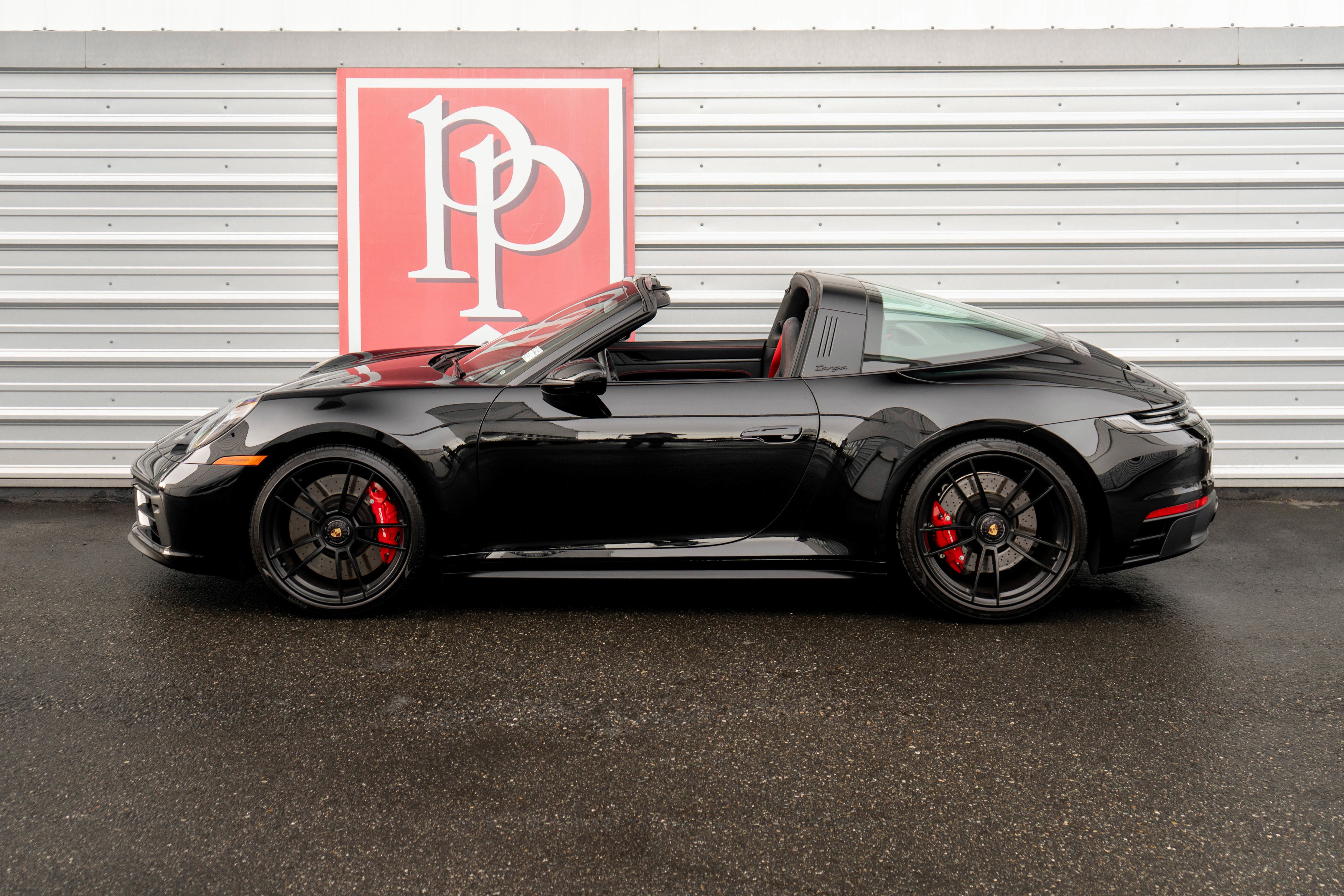 2024 Porsche 911 4 GTS