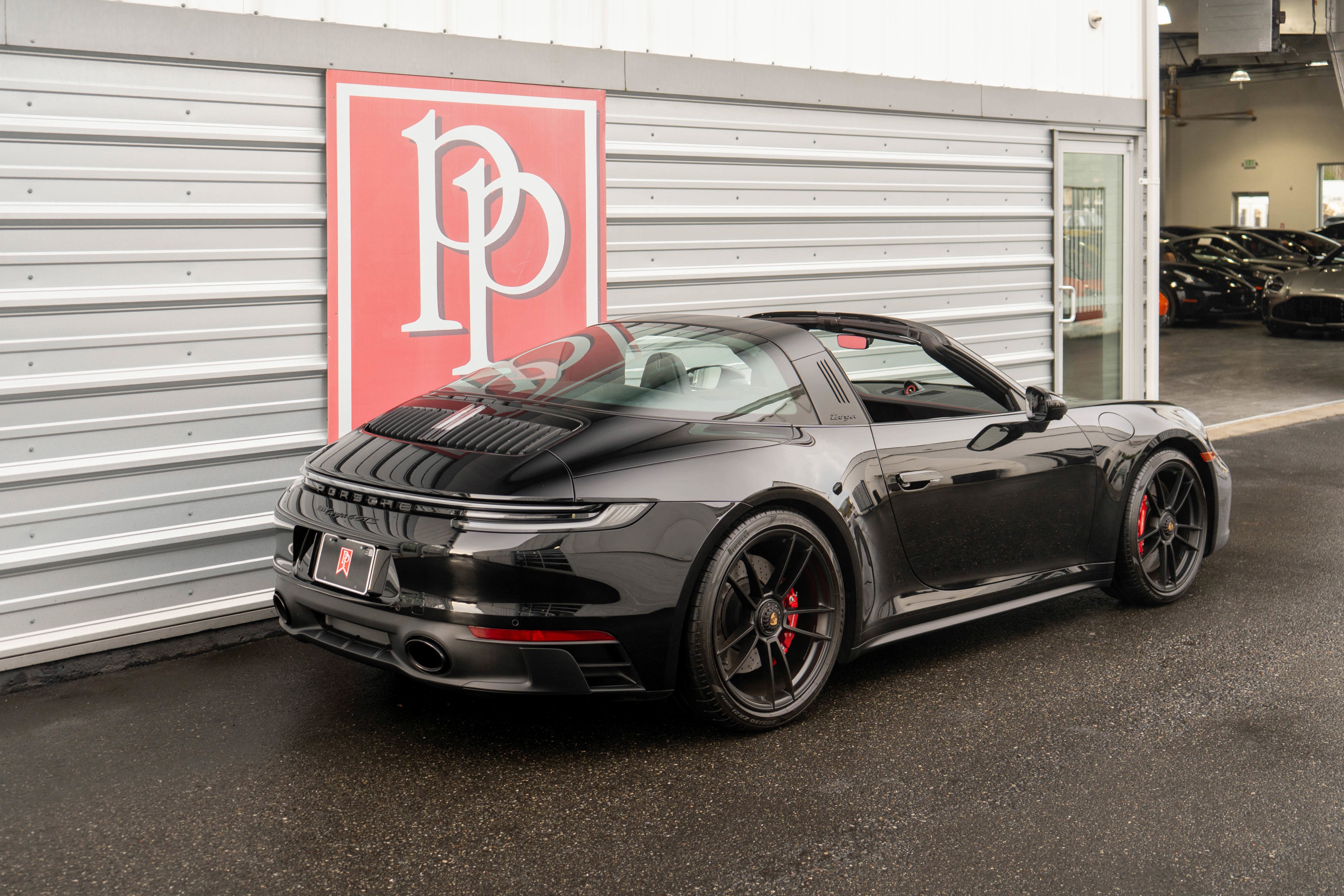 2024 Porsche 911 4 GTS