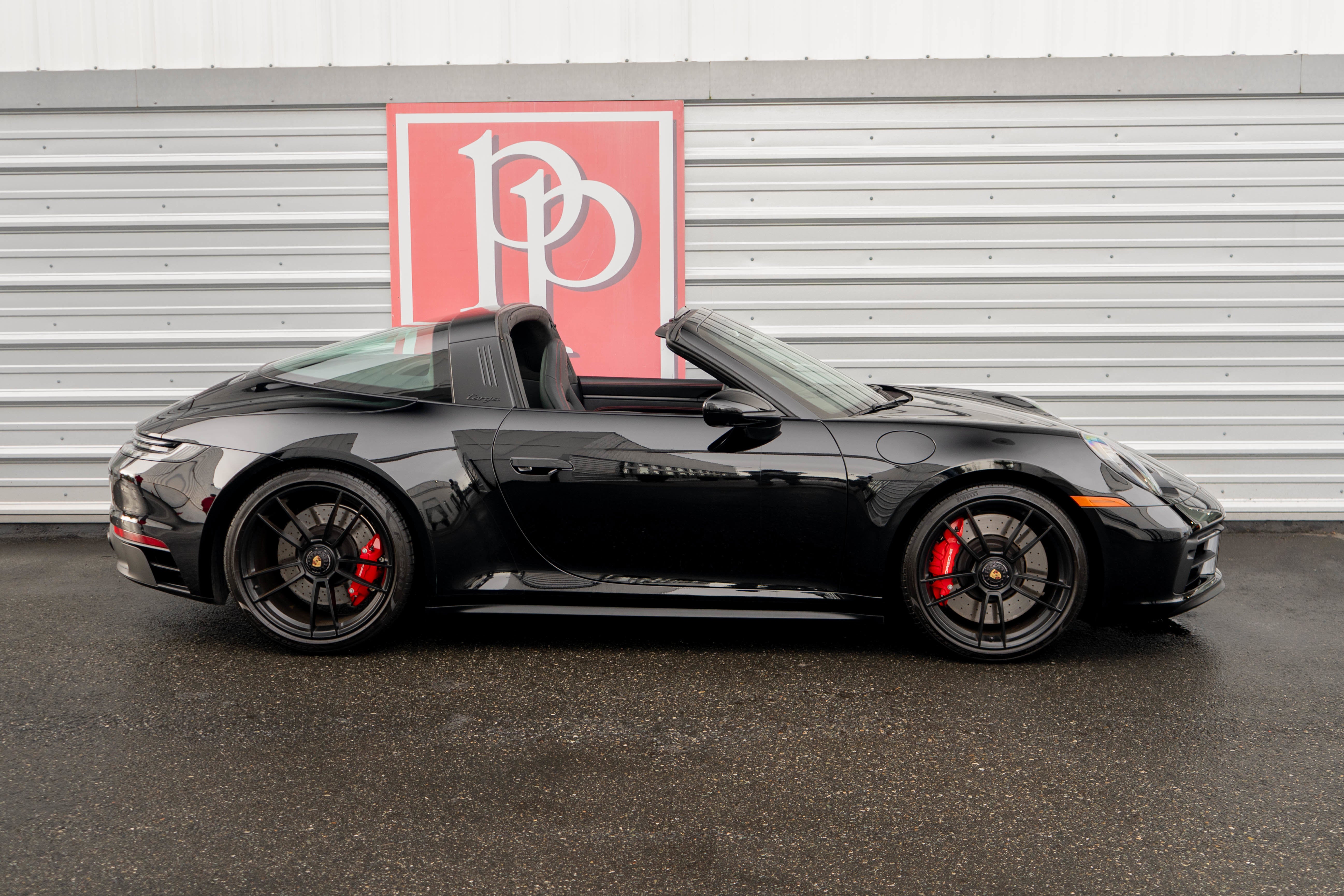 2024 Porsche 911 4 GTS