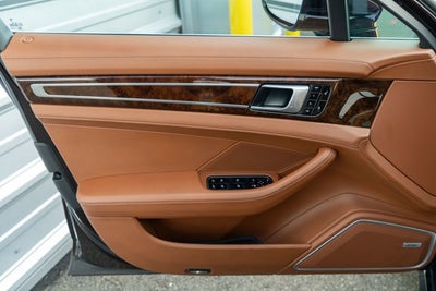 2018 Porsche Panamera Turbo Executive