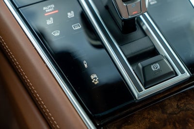 2018 Porsche Panamera Turbo Executive