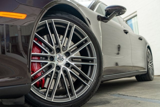 2018 Porsche Panamera Turbo Executive