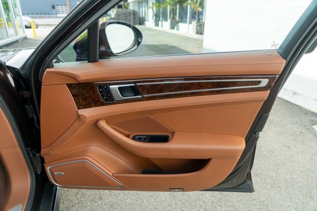 2018 Porsche Panamera Turbo Executive