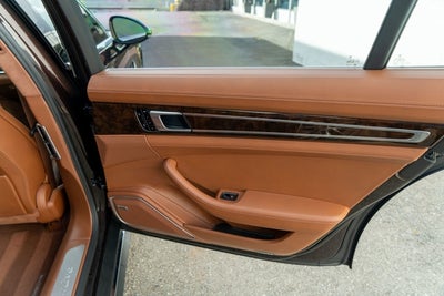2018 Porsche Panamera Turbo Executive
