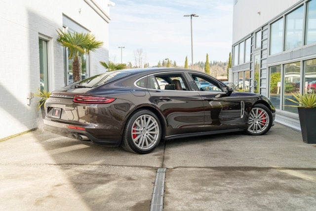 2018 Porsche Panamera Turbo Executive