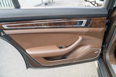 2018 Porsche Panamera Turbo Executive