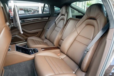 2018 Porsche Panamera Turbo Executive