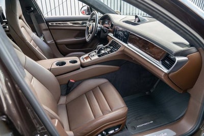 2018 Porsche Panamera Turbo Executive