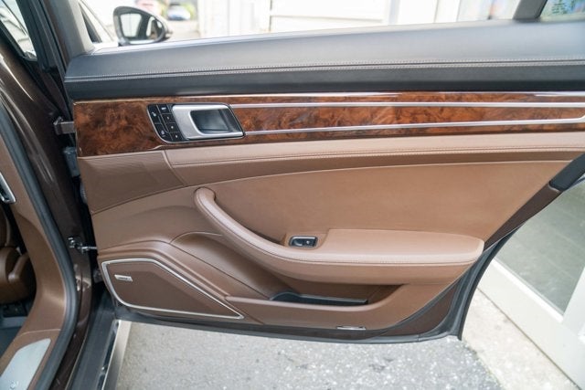 2018 Porsche Panamera Turbo Executive