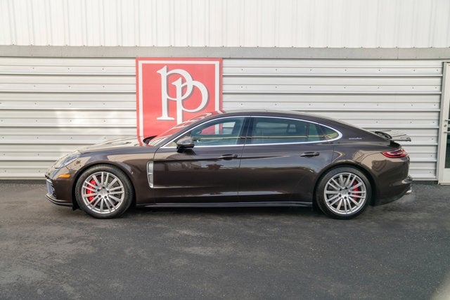 2018 Porsche Panamera Turbo Executive