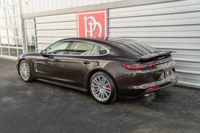 2018 Porsche Panamera Turbo Executive
