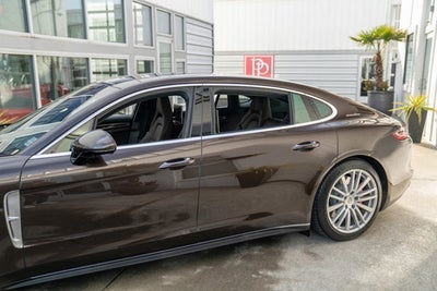 2018 Porsche Panamera Turbo Executive