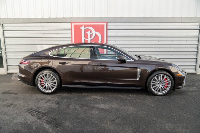 2018 Porsche Panamera Turbo Executive