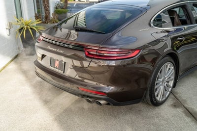 2018 Porsche Panamera Turbo Executive