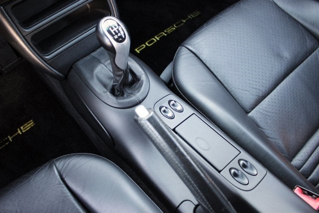 2004 Porsche Boxster 2dr Roadster 5-Spd Manual