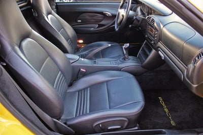 2004 Porsche Boxster 2dr Roadster 5-Spd Manual