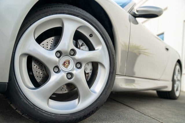 2001 Porsche 911 Carrera 4 Cabriolet