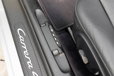 2002 Porsche 911 Carrera 4 2dr Carrera 4 Cabriolet 6-Spd Man
