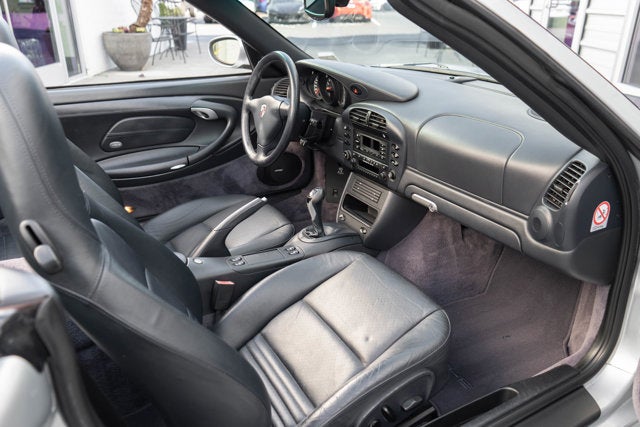 2002 Porsche 911 Carrera 4 2dr Carrera 4 Cabriolet 6-Spd Man