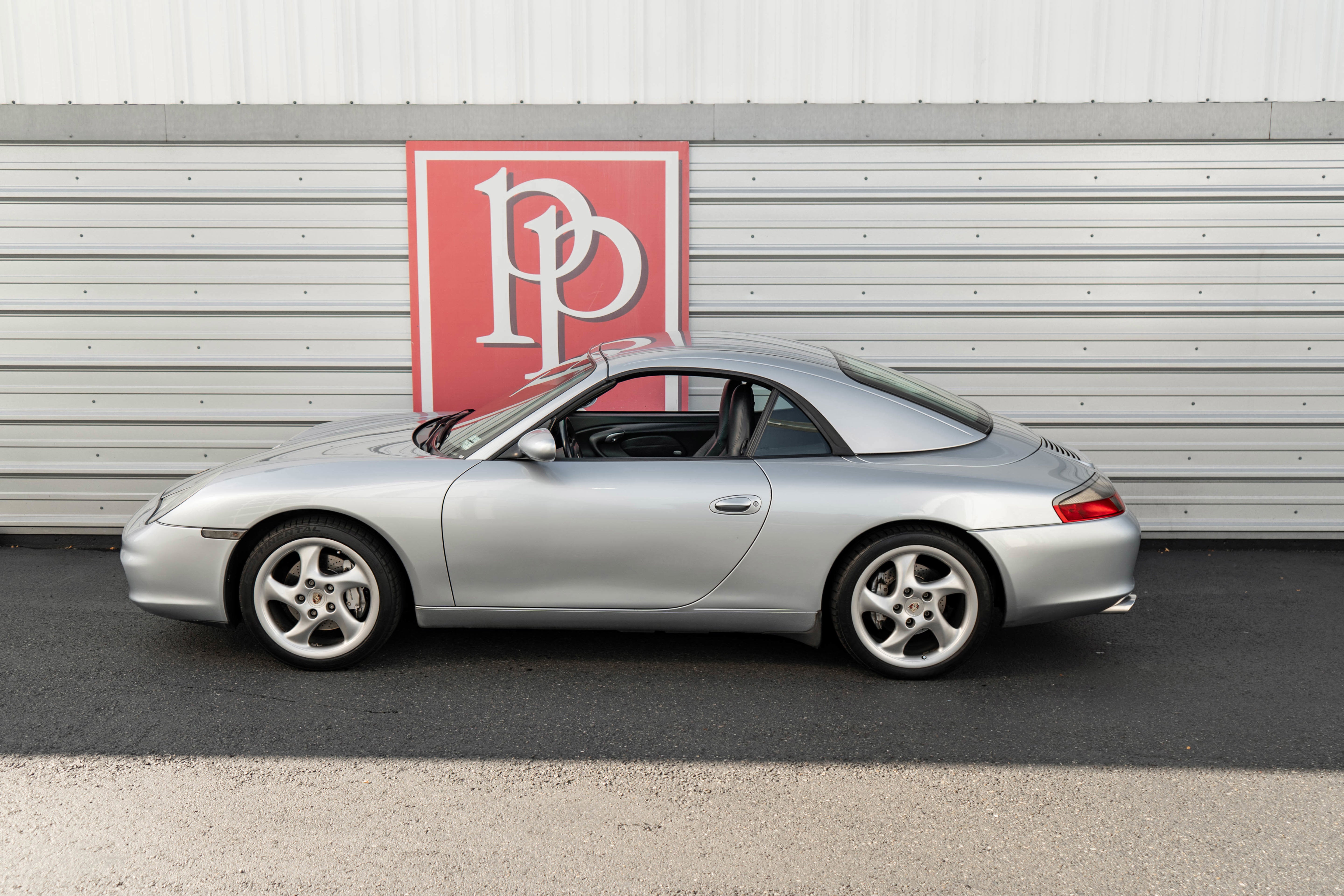 2002 Porsche 911 Carrera 4 2dr Carrera 4 Cabriolet 6-Spd Man