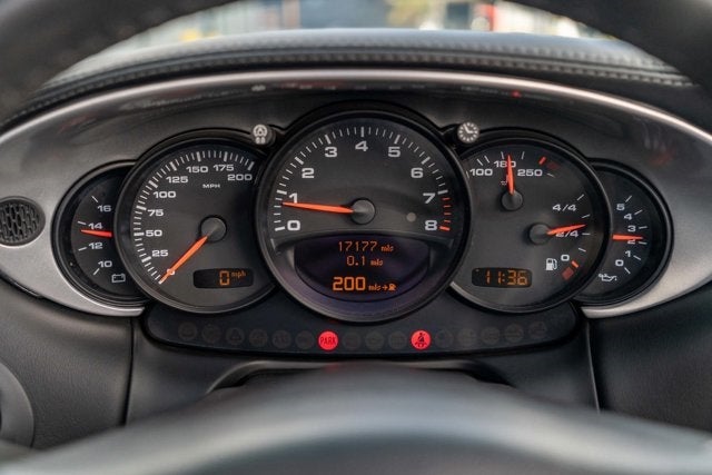 2004 Porsche 911 Carrera 4S