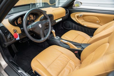 2000 Porsche 911 Carrera