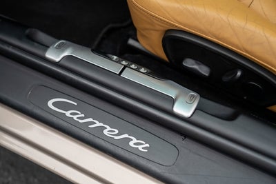 2000 Porsche 911 Carrera