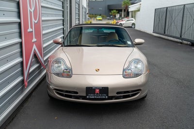 2000 Porsche 911 Carrera