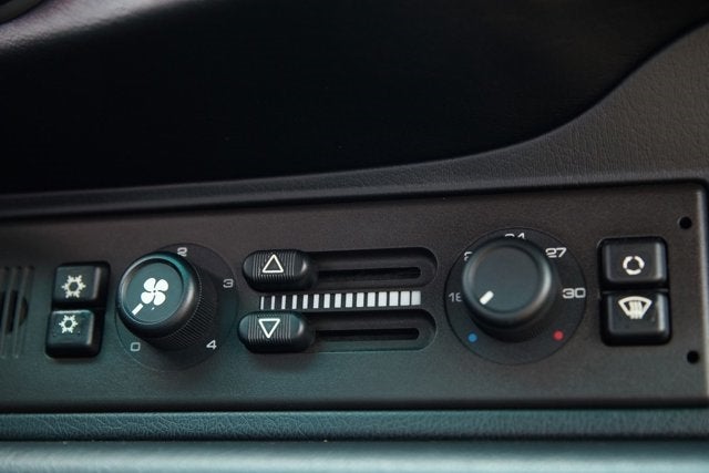 1995 Porsche 911 Carrera 2dr Cabriolet Carrera 6-Spd Manual