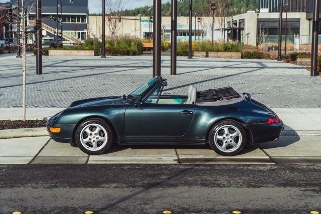 1995 Porsche 911 Carrera 2dr Cabriolet Carrera 6-Spd Manual